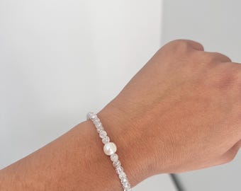 Crackled Quartz & Freshwater Pearl Bracelet