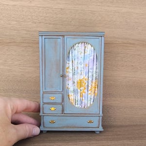 1/12 scale Dollhouse wardrobe. Artisan miniature wardrobe  Dollhouse furniture. Dollhouse cabinet. Miniature armadio.