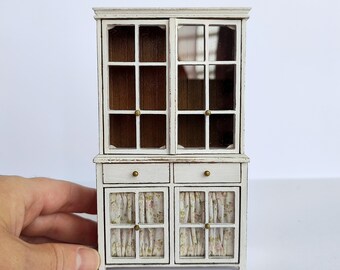 Aparador de cocina en miniatura para casa de muñecas: aparador rústico de madera a escala 1/12