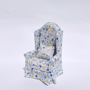 1/12 scale Miniature Armchair. Dollhouse classical armchair. Dollhouse furniture. Miniature furniture.