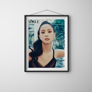 Póster de Jisoo de BLACKPINK Vogue, decoración de pared Kpop, arte de pared Blink, decoración de habitación coreana de moda, impresión de póster de tamaño personalizado, Black Pink Digital