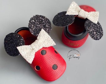 Zapato de Mickey Mouse, mocasín personalizado para niña, zapato personalizado de 1er cumpleaños, mocasines de Disney, bebé Minnie Mouse Schuhe, regalo de baby shower