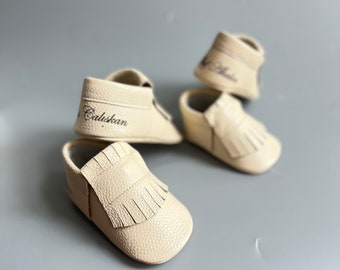 Mocassins de bébé en cuir, chaussures de bébé avec nom, chaussures de 1er anniversaire personnalisées, mocassins personnalisés, bébé Schuhe, chaussures pour tout-petits, cadeau de naissance