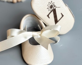 Personalized Geniune Leather Baby Moccasins, Ribbon Tie, Custom Baby Shower Gift