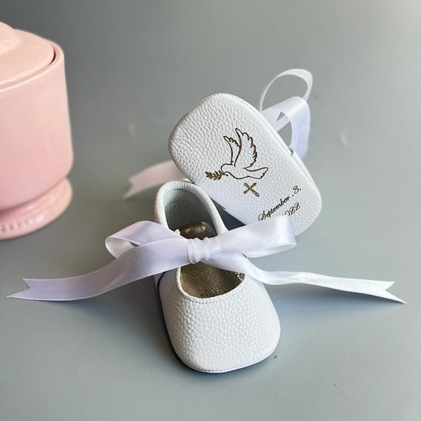 Baptism Shoes for Baby, Baby Girl Leather Moccasins, Baby Girl Communion Shoes, Baby Shower Gift, White shoes for Baptism, Christening Shoe