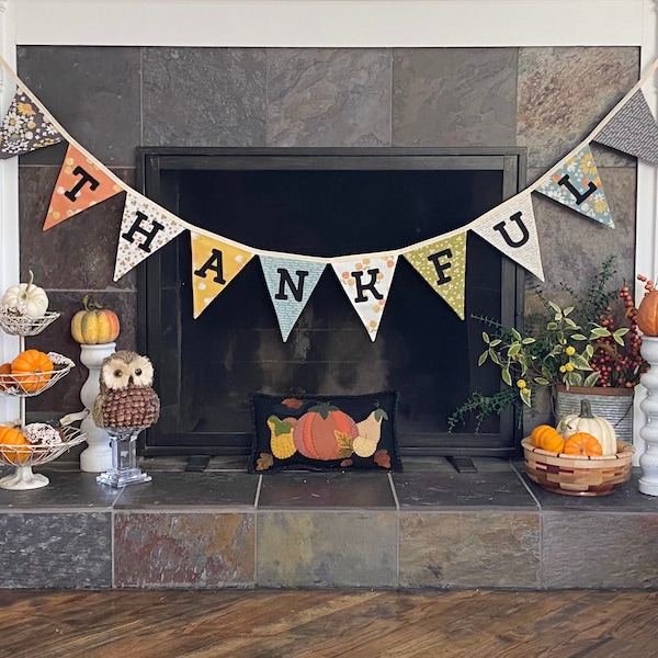 Thankful Thanksgiving Banner - Fireplace Home Decor