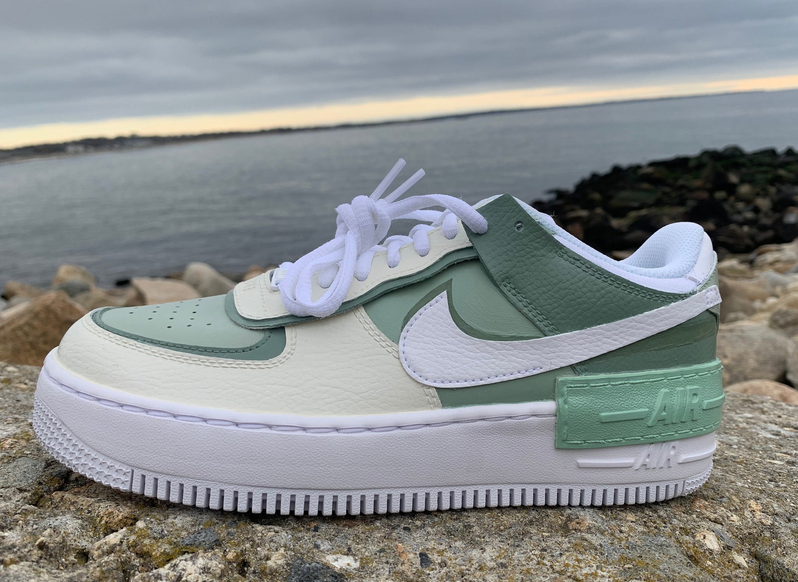 Custom Nike Air Force shadow sage/pistachio green | Etsy
