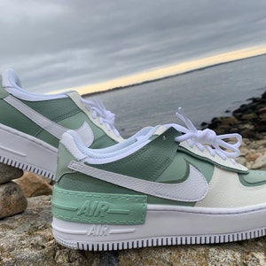 Custom Nike Air Force shadow sage/pistachio green | Etsy