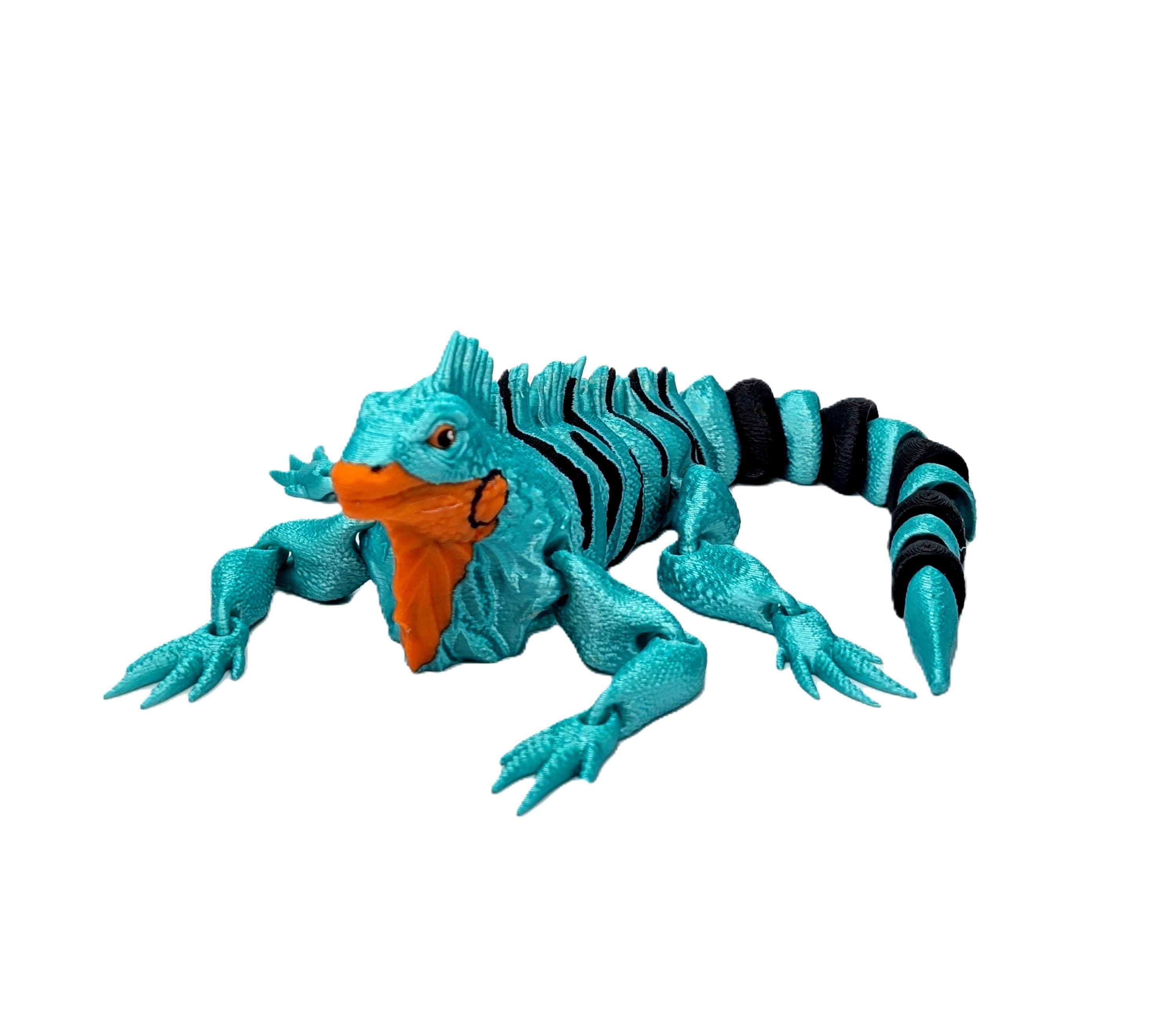 Flexi Iguana – Poseable 3D Printed Lizard | 25cm | Articulated Reptile Toy | Licensed Design by Kekreations