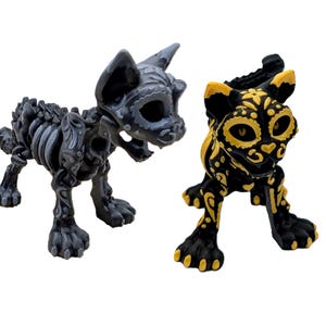 Skeleton Cat Figurine – 3D Printed Gothic Halloween Decor | Articulated Posable Cat | Multiple Color Variations | STLFLEX Design