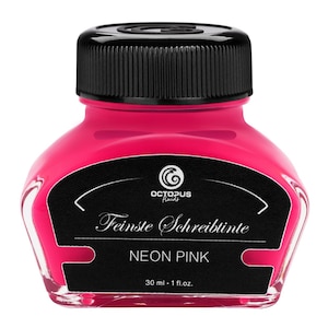 Op de afbeelding: Een neonroze inktfles met een zwarte dop. De fles heeft een zwart etiket met de tekst "Feinste Schreibtinete" en "NEON PINK". De fles bevat 30 ml inkt.