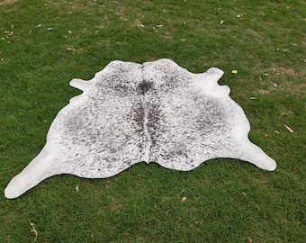 Tricolor Cowhide Rug Brazilian Cowhide Rug Hair on Hide Rug Salt & Pepper Cowhide Rug Tricolor Cowhide Rug