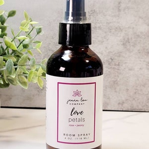Love Petals Room Spray 4 oz.