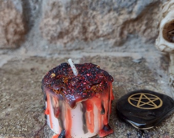 Reversible votive candle