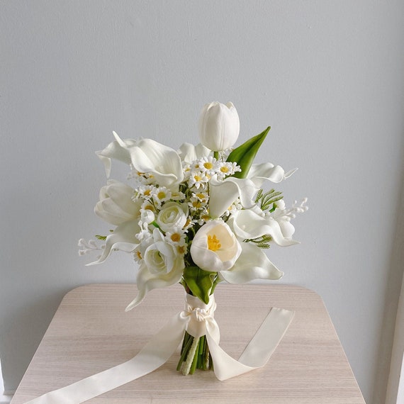 ZXCFTG 10 fiori bianchi finti di calla bianca, bouquet da sposa, bouquet da sposa, fiori artificiali in seta, decorazione per la casa e le feste di nozze