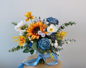 Sun Flower Dusty Blue Hydrangea Silk Flower Bouquet, Faux Flower Bouquet, Bridal Bouquet, Wedding Bouquet