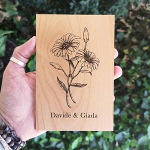 Personalisierte gravierte Hochzeitskarte aus Holz für Braut und Bräutigam - individuelle Andenken für Brautpaare