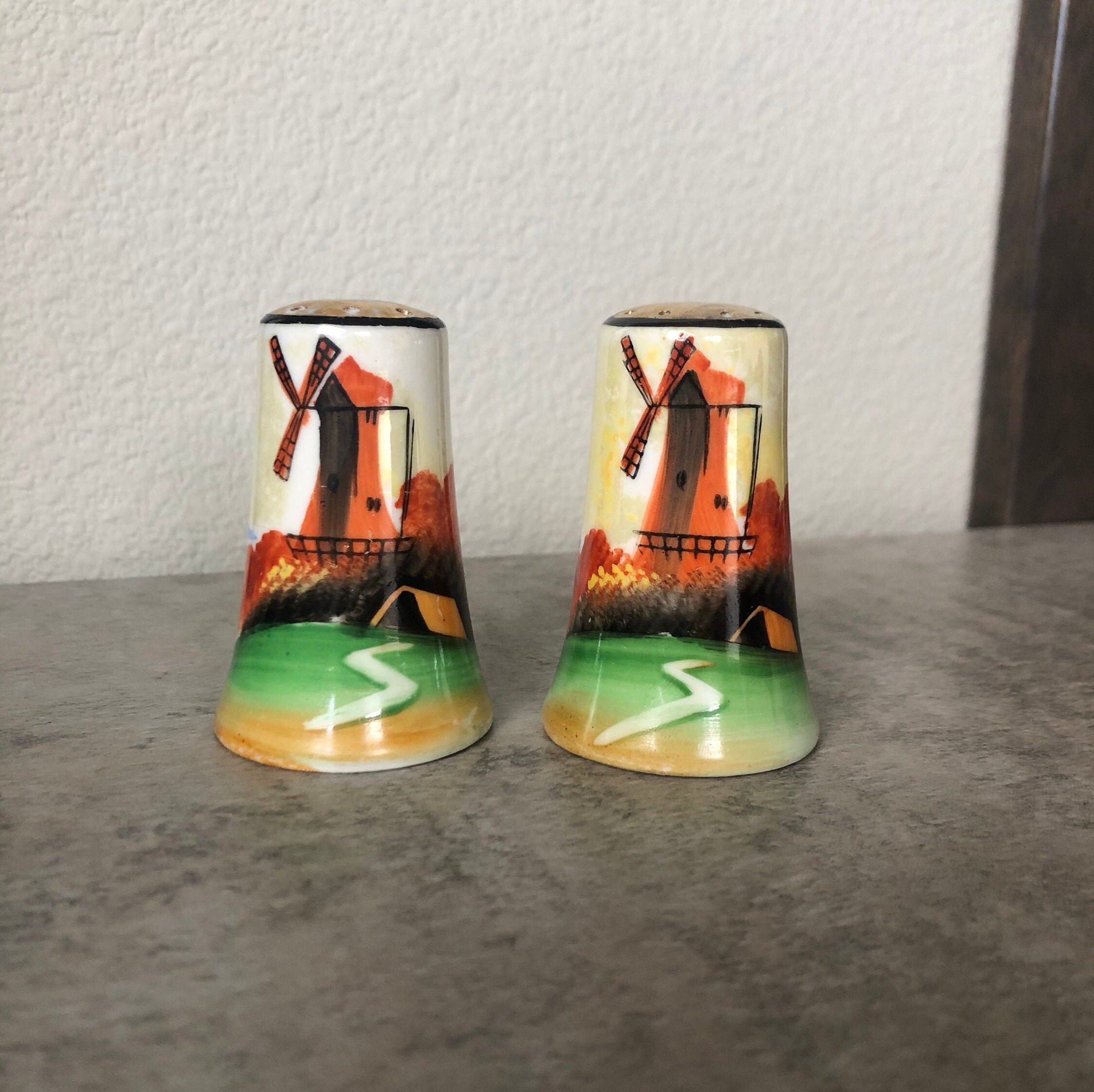 Windmills Salt and Pepper Shakersvintage Etsy UK