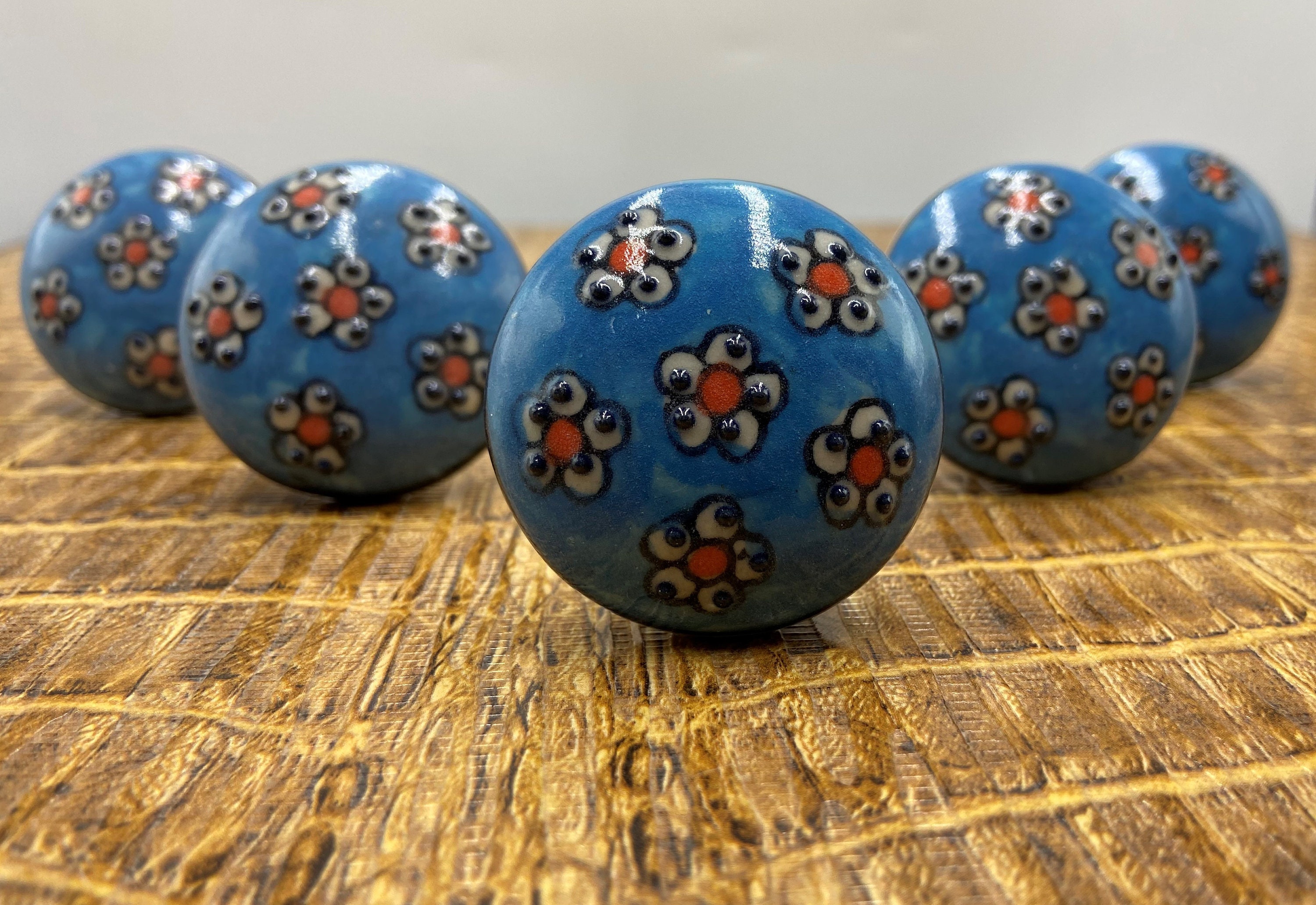 Handgemachter blauer Schrank Handbemalt Design Türknöpfe | Etsy