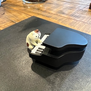 Super Cute Piano Cat, Cat Figurine, Cat Playing Piano, Cat Figure, Cat Miniature, Knick Knack