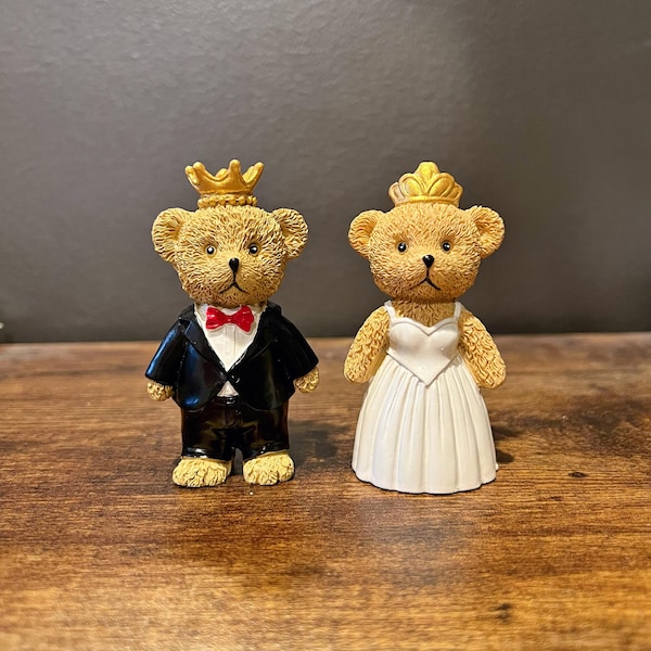 Bear Wedding Figures, Wedding Caketoppers, Wedding Accesories, Super Cute Bear Newlyweds, Bear Lovers Figures, Wedding Gifts