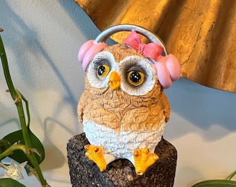 Cutest Owl DJ Figurine, Owl Sculpture, Music Owl Home and Garden Decoration, 2.2" Tall