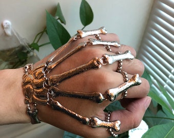 Skeleton Hand Bracelet, Gothic Bone Finger Bracelet, Halloween Jewelry