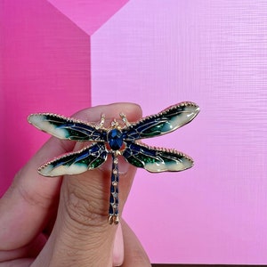 Beautiful Dragonfly Pin with Velvet Pocket, 1.8&quot; X 2.75&quot;