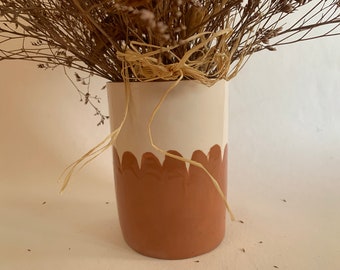 Vase en céramique brun et blanc peint à la main, pièce unique