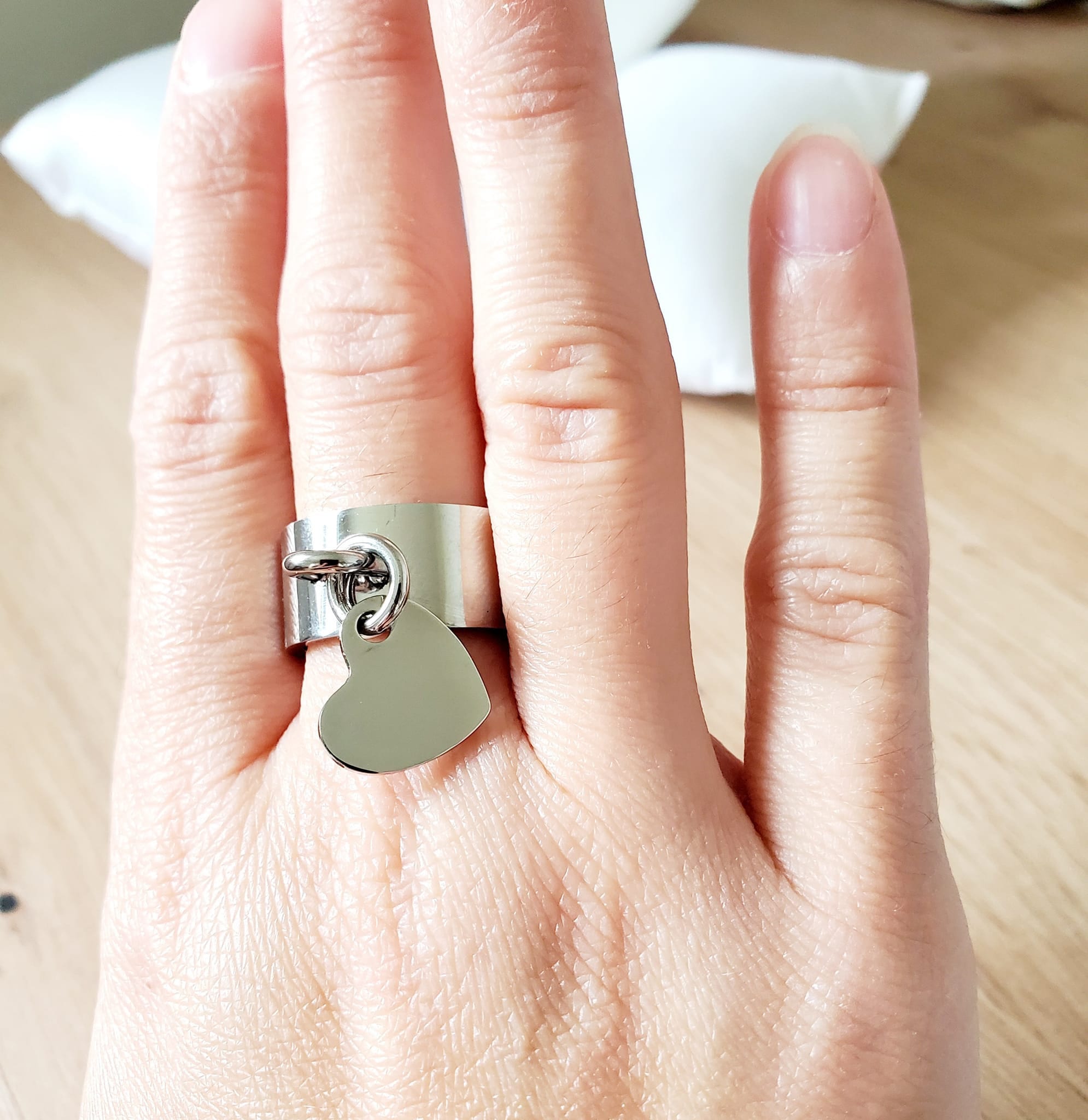 Bague Cœur Avec Pampille En Acier Inoxydable Plaqué Or - Taille 62 (US 10) - Neuf Avec étiquettes
