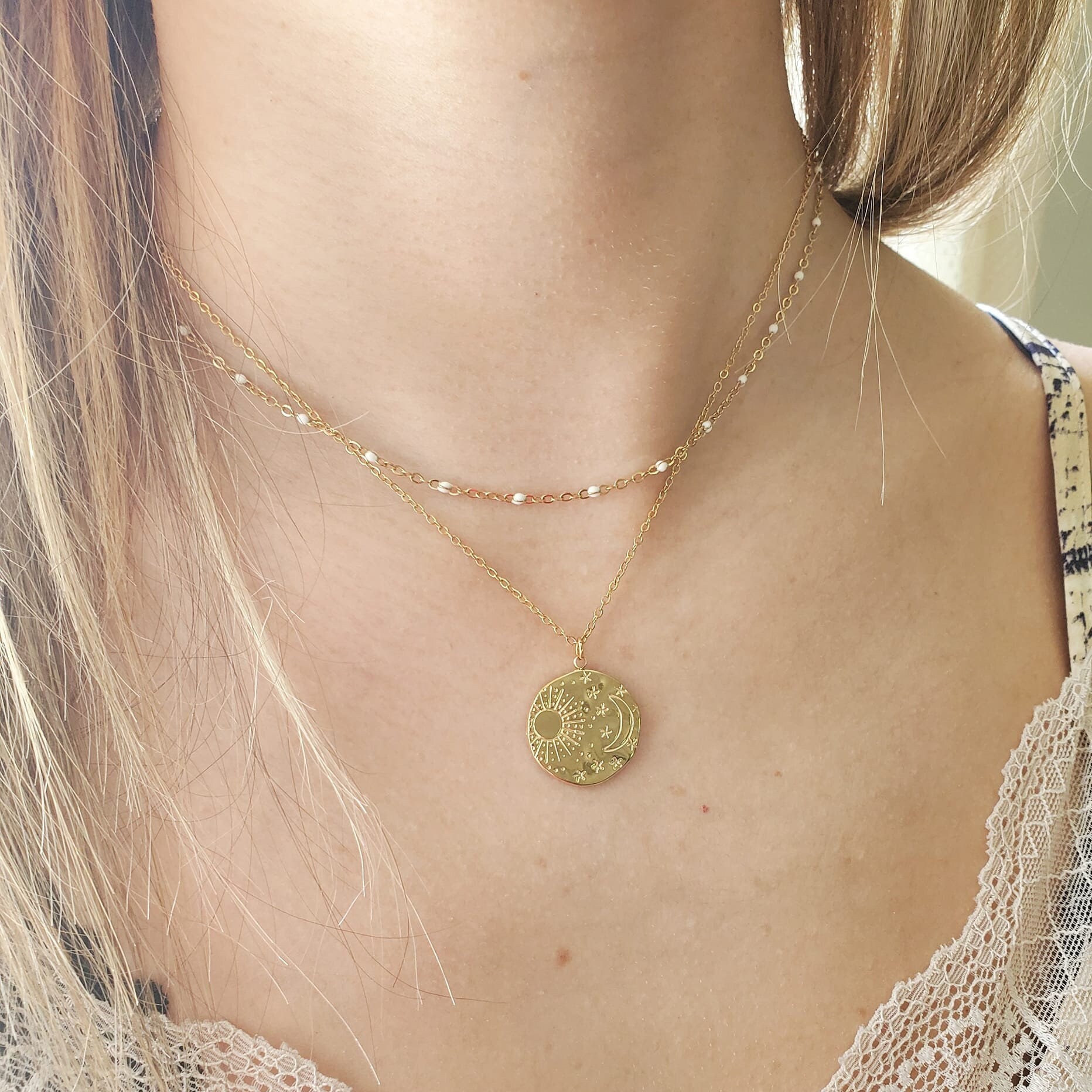 Collier Ras De Cou En Forme De Demi-lune En Nacre - Occasion En Bon état