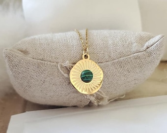 Malachite stone necklace in gold stainless steel - Fine necklace - Gold women's necklace - Birthday gift - Mom's gift - Gift idea