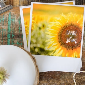 Sommerliche Postkarte "Dankeschön" im Polaroid Stil mit Sonnenblume | handgeschriebene Danke Grußkarte mit Blume und Fotografie| Nr. 101