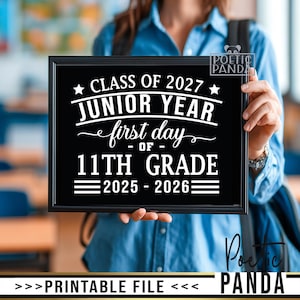 Signe imprimable de l&#39;année junior PNG, enseigne numérique le premier jour de la 11e année, année junior affiche imprimable, classe de 2027, accessoire photo de l&#39;année junior