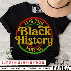 Puede incluir: Camiseta negra con un diseño circular rojo, verde y amarillo que dice "It's the Black History for Me".