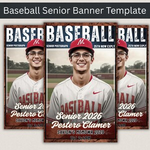 Op de afbeelding: Een honkbal senior banner sjabloon met een glimlachende atleet in een wit shirt en rode pet met een bril. De tekst bevat BASEBALL, SENIOR POSTIGRAPH, 25TH NOW EXPLY, Senior 2026, Pestero Clamer, SAVION'S MEMOWR 2029 en 16/ 2:4PM op een textuur achtergrond.