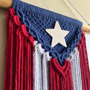 Macrame Puerto Rican flag