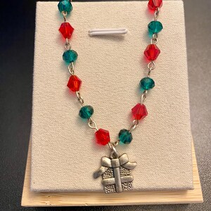 Red & Green Bead Bracelet - Christmas Bracelet - Christmas Theme Jewelry