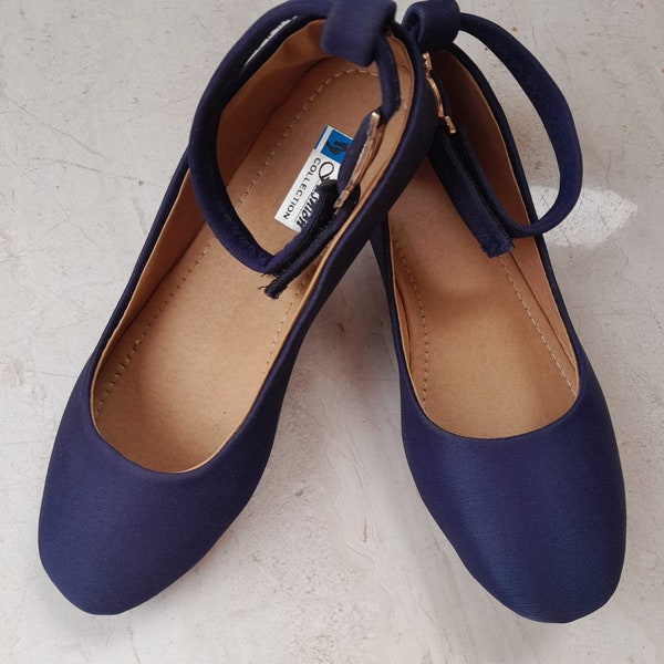 ladies blue flat shoes