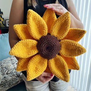Mini Summer Sunflower Pillow PATTERN