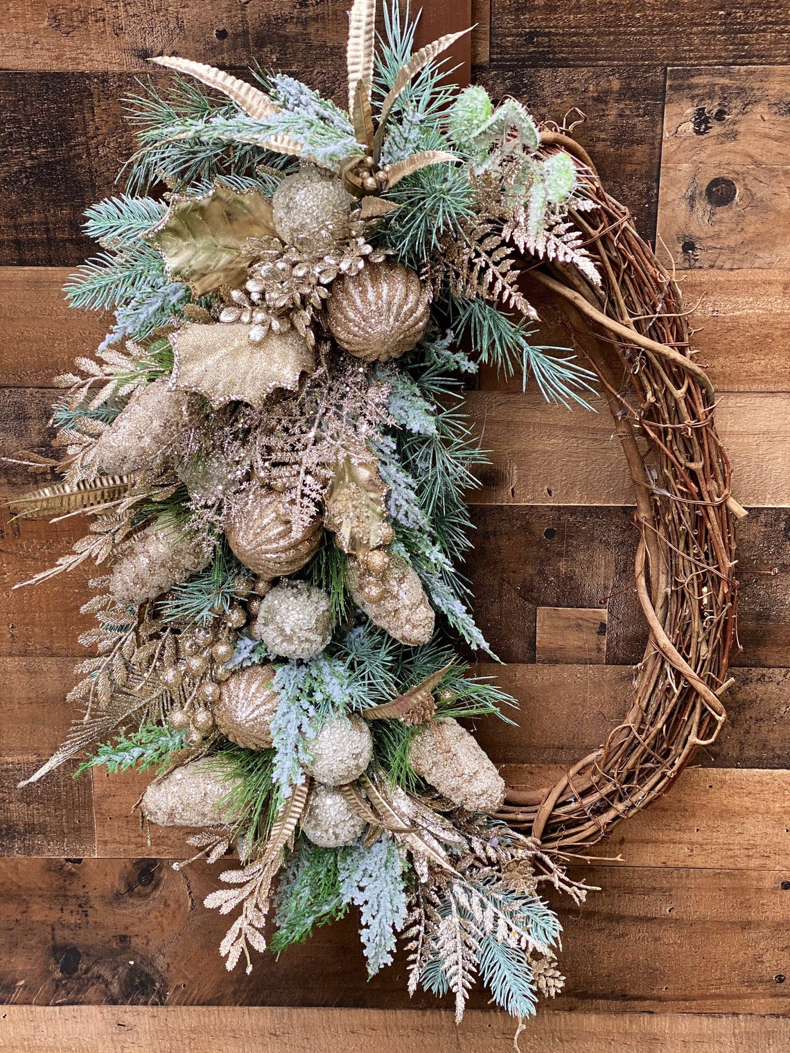 Champagne Christmas Wreath 