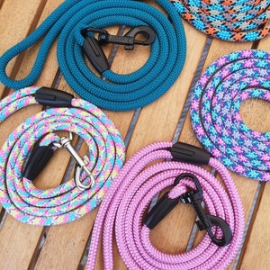 Customizable adjustable rope leash for dogs in various colored patterns for paracord training