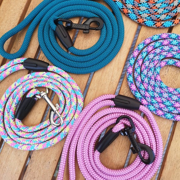 Anpassbare, verstellbare Seilleine für Hunde in verschiedenen Farbmustern für das Paracord-Training