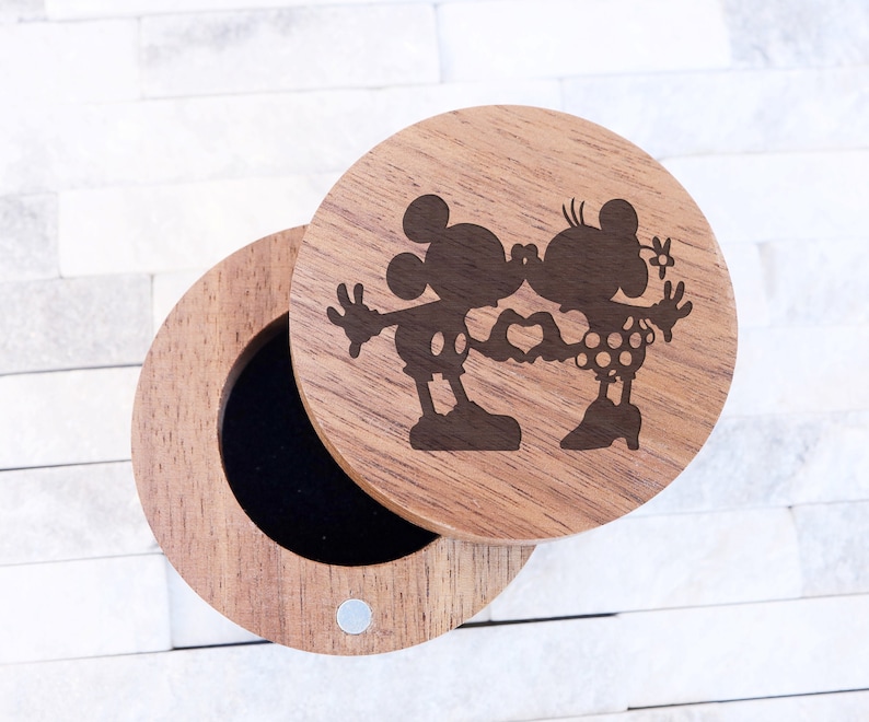 Mickey and Minnie Silhouette Wedding Ring Box, Mickey and Minnie Mouse Engagement Wood Ring Box, Disneyland Castle Jewelry Box, Disney Gift Circlular Box