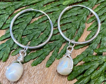 Eleganta pärlörhängen | Handgjorda i 925 sterlingsilver