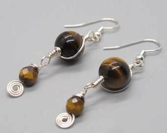 Tigeröga & Silverörhängen med trådlindad spiral