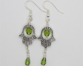 Tenn Hamsa, Peridot Swarovski-kristaller och hängande silverörhängen