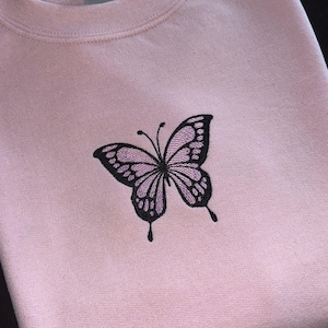 Single Butterfly embroidered sweatshirt, Butterfly Sweatshirt Crewneck hoodies, Butterfly Gift for her, Cute colorful gifts for women teen