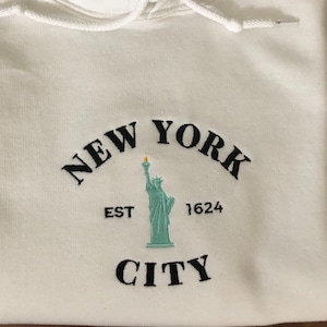 New York Aesthetic Sweatshirt Crewneck Hoodie Crewneck Embroidered, New York Statue of Liberty, New Yorker, NYC  Travel Gifts,  Big Apple