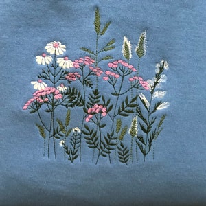 Spring Wildflowers Graphic Sweatshirt main image 1